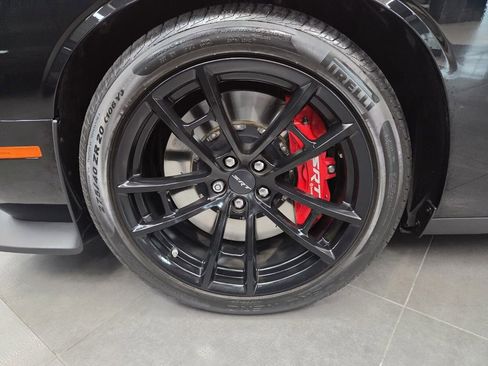 Used 2023 Dodge Challenger SRT Hellcat RWD image 4