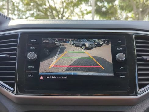 Used 2023 Volkswagen Atlas SE w/ Panoramic Sunroof Package image 21