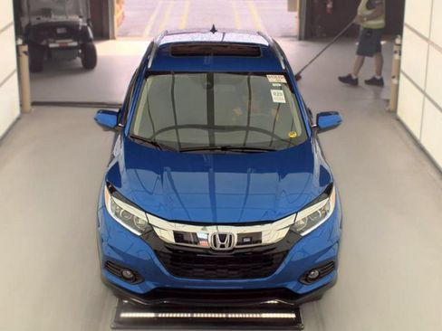 Used 2021 Honda HR-V EX-L image 2
