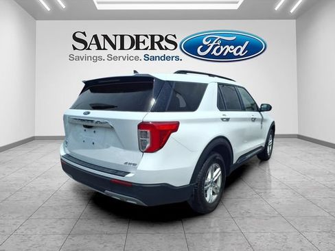 Used 2023 Ford Explorer XLT w/ Equipment Group 202A AWD/4WD image 2
