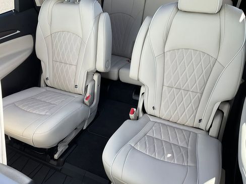 Used 2023 Buick Enclave Avenir w/ Trailering Package, 5000 lbs. AWD/4WD image 23
