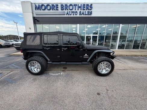 Used 2016 Jeep Wrangler Unlimited Sport AWD/4WD image 1