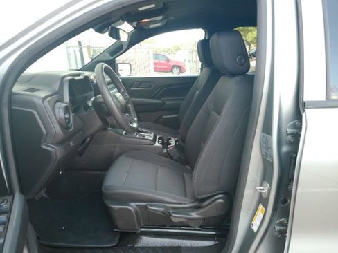 Used 2023 Chevrolet Colorado W/T RWD image 12