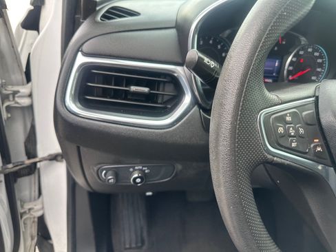 Used 2020 Chevrolet Equinox LT FWD image 13