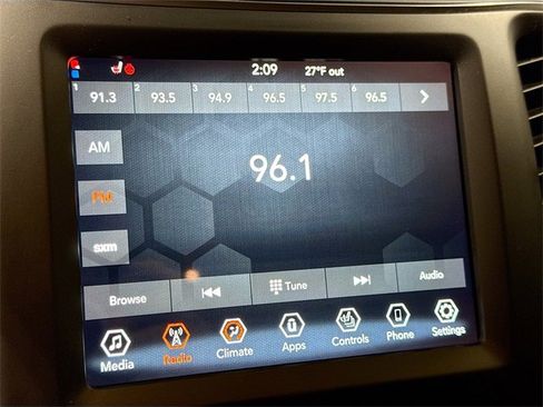 Used 2022 Jeep Cherokee Latitude image 16