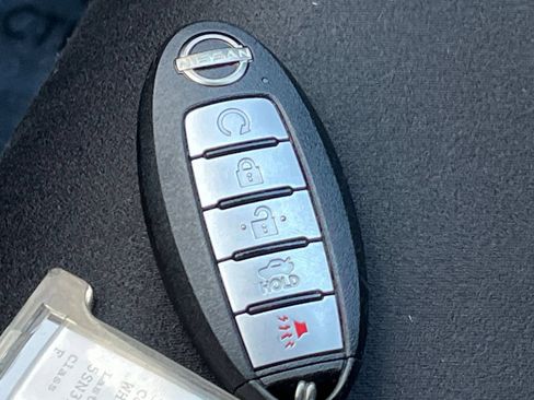 Used 2025 Nissan Altima 2.5 SV FWD image 28