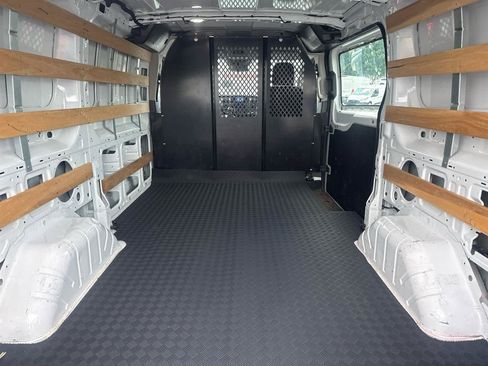 Used 2024 Ford Transit 250 Low Roof w/ Exterior Upgrade Package RWD image 19