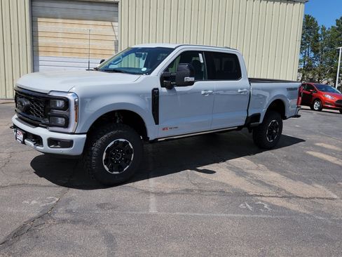 New 2026 Ford F350 Lariat w/ Tremor Off-Road Package AWD/4WD image 2