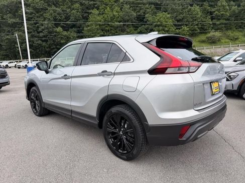 Used 2022 Mitsubishi Eclipse Cross LE AWD/4WD image 5