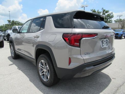 New 2026 GMC Terrain Elevation w/ Technology Package II FWD image 5