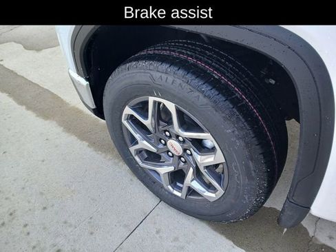 New 2026 GMC Sierra 1500 SLE w/ Preferred Package image 30