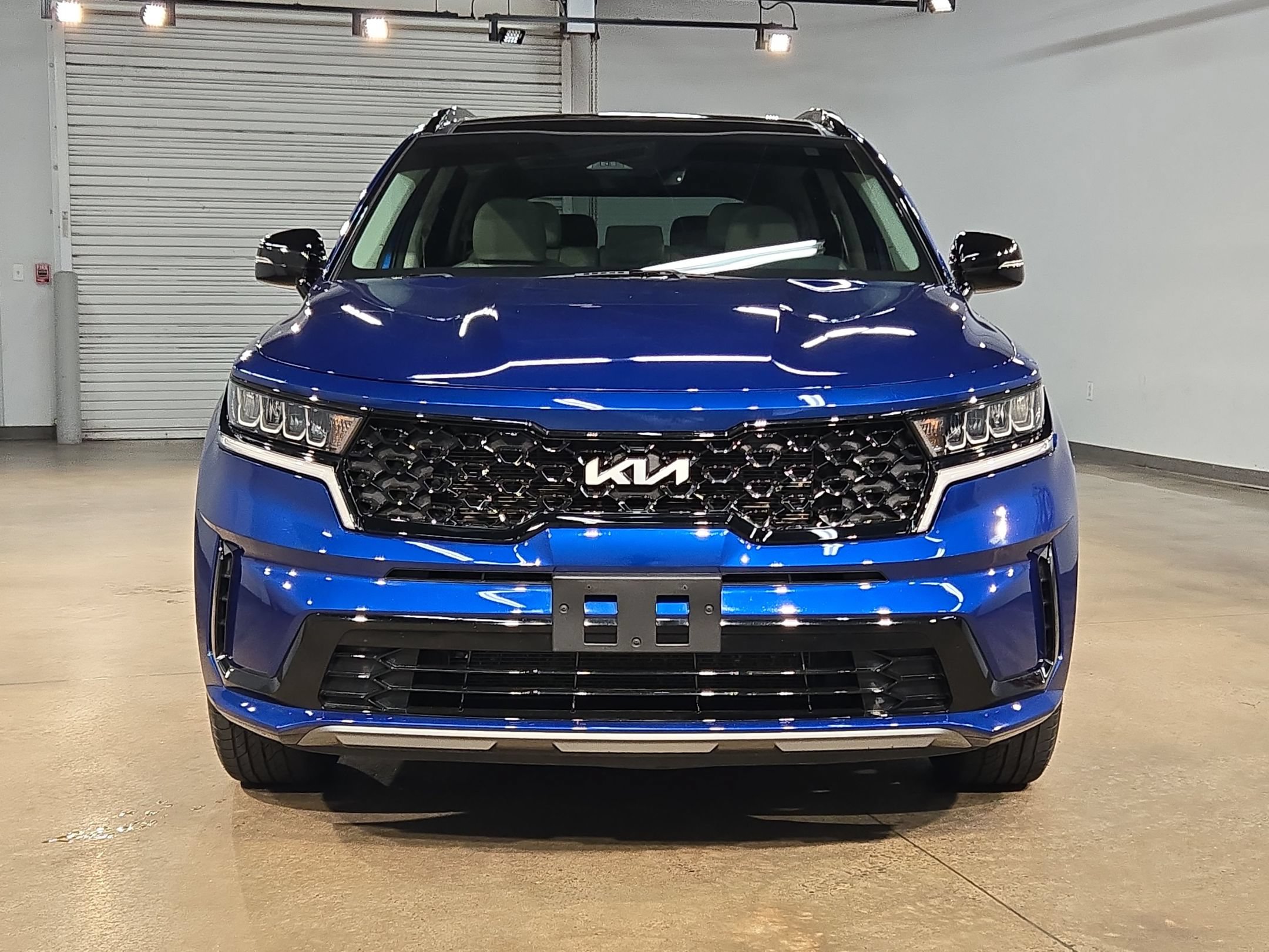 Used 2022 Kia Sorento S w/ Panoramic Sunroof Package FWD image 2