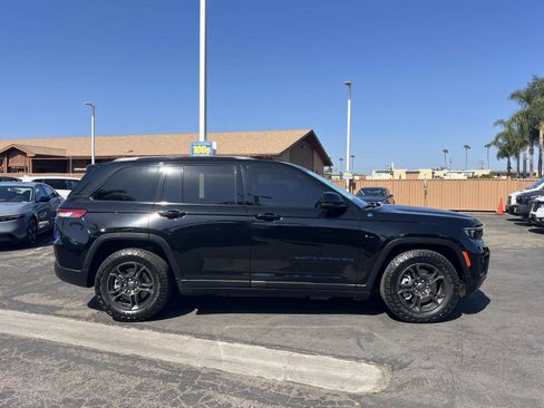Used 2023 Jeep Grand Cherokee Trailhawk AWD/4WD image 28