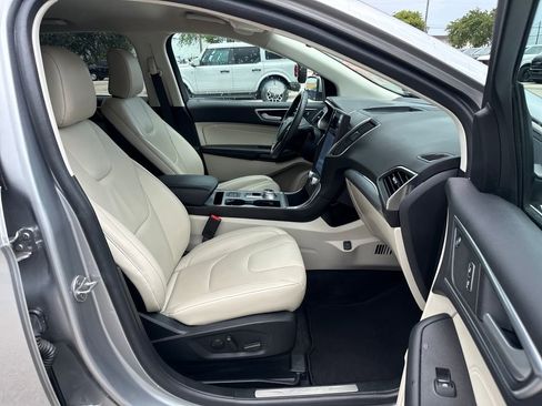 Used 2021 Ford Edge Titanium FWD image 25