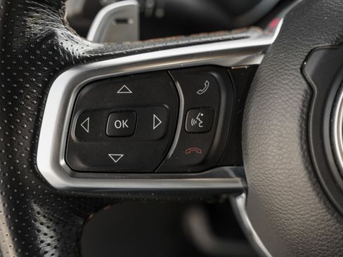 Used 2022 Jeep Wrangler Unlimited Rubicon w/ Xtreme Recon 35" Tire Package image 18