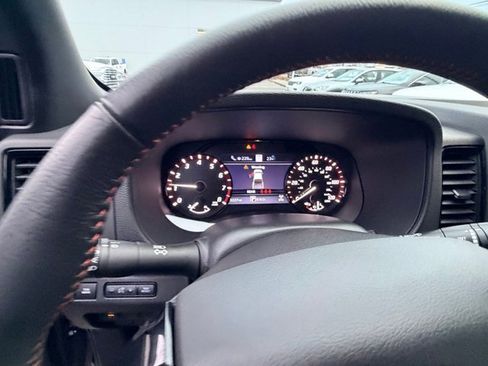 Used 2024 Nissan Frontier PRO-4X w/ Technology Package image 20