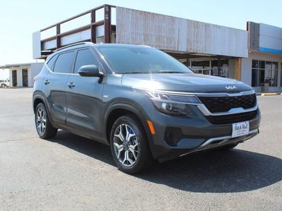 Used 2022 Kia Seltos EX