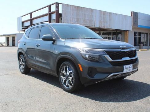Used 2022 Kia Seltos EX AWD/4WD image 1