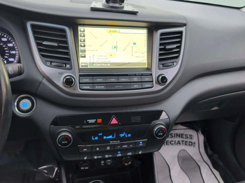 Used 2017 Hyundai Tucson SE Plus w/ Cargo Package AWD/4WD image 15