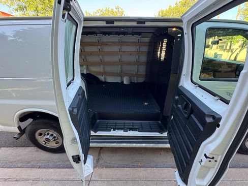 Used 2025 GMC Savana 2500 w/ Driver Convenience Package RWD image 15