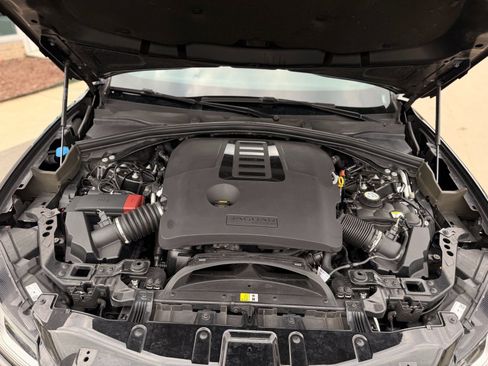 Used 2024 Jaguar F-PACE R-Dynamic S image 58