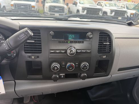 Used 2013 Chevrolet Silverado 1500 W/T image 15