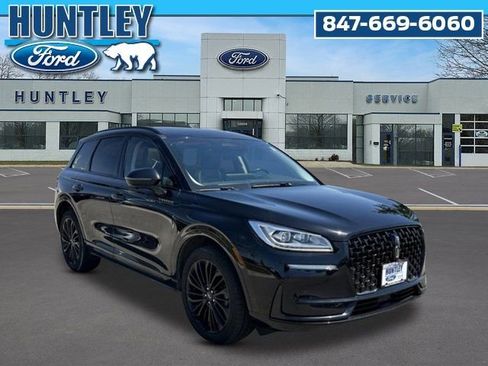 Used 2023 Lincoln Corsair Reserve w/ Equipment Group 201A AWD/4WD image 4
