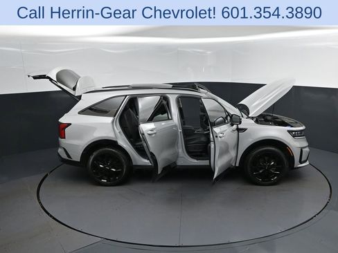 Used 2023 Kia Sorento SX AWD/4WD image 50