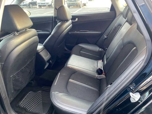Used 2019 Kia Optima S image 11