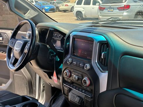 Used 2020 GMC Sierra 1500 SLE w/ SLE Value Package RWD image 25