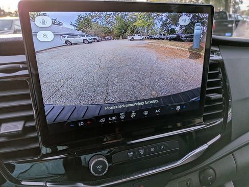 Used 2023 Ford Transit 350 XLT image 23