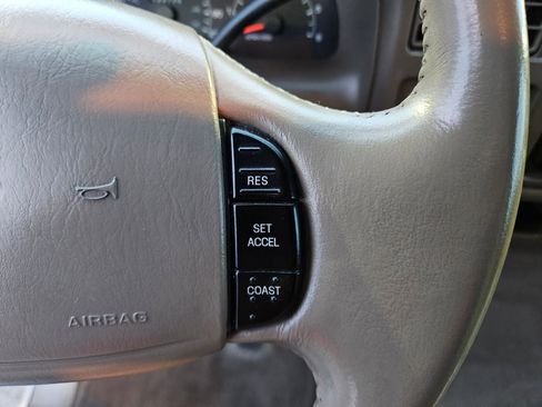 Used 2001 Ford Excursion Limited image 19