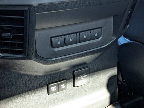 Used 2024 Toyota Tundra Platinum image 14