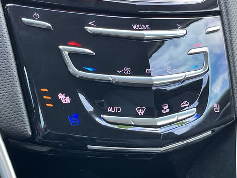 Used 2016 Cadillac XTS Luxury w/ Driver Awareness Package FWD image 31