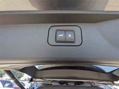 New 2025 Nissan Armada SL w/ Captain's Chari Seat Package image 30