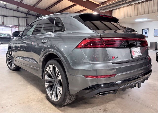 Used 2024 Audi Q8 Premium Plus AWD/4WD image 7