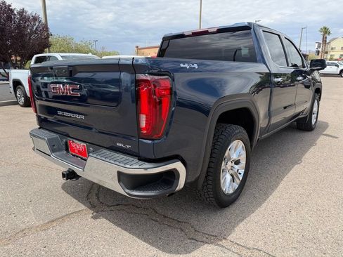 Used 2022 GMC Sierra 1500 SLT w/ SLT Convenience Package AWD/4WD image 5
