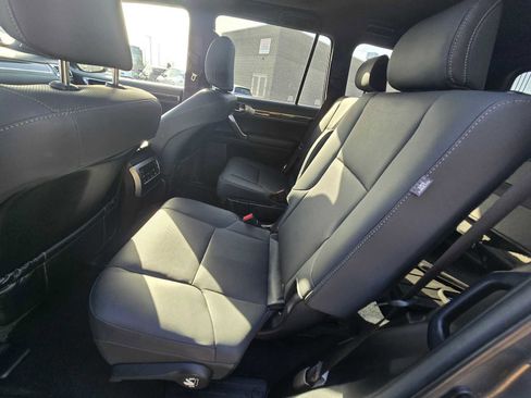 Used 2023 Lexus GX 460 Premium image 19
