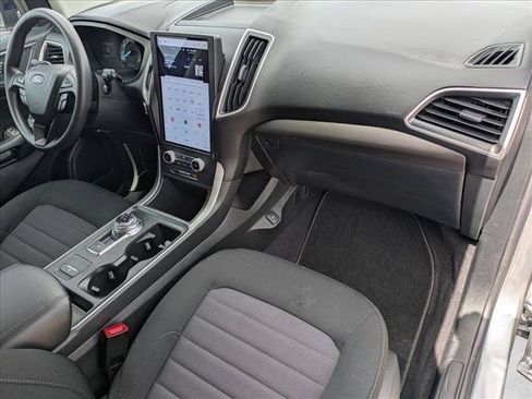 Used 2024 Ford Edge SE w/ Black Appearance Package AWD/4WD image 21