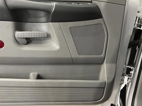 Used 2007 Dodge Ram 1500 Truck ST w/ SXT Group image 21