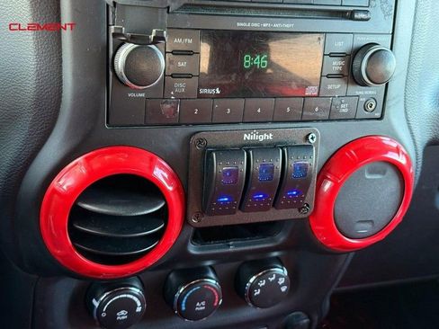 Used 2017 Jeep Wrangler Sport image 22