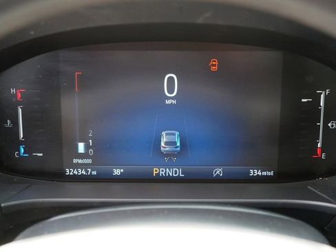 Used 2025 Ford Escape Active AWD/4WD image 27
