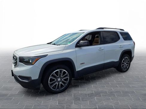Used 2017 GMC Acadia SLT AWD/4WD image 2