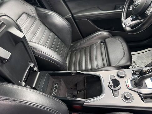 Used 2020 Alfa Romeo Stelvio Ti Sport w/ Quick Order Package 22S Sport image 33