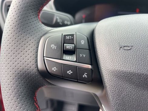 Certified 2023 Ford Escape ST-Line w/ Tech Pack #1 image 9