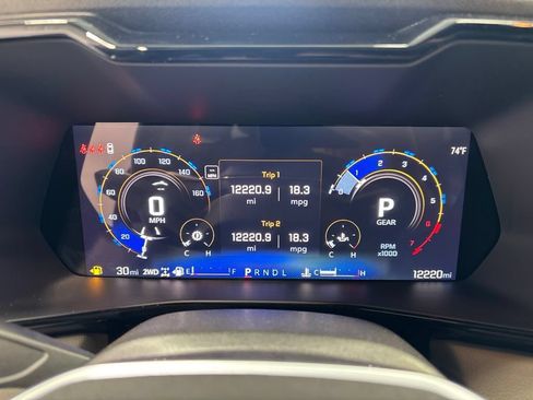 Used 2025 Chevrolet Colorado ZR2 w/ Technology Package AWD/4WD image 16