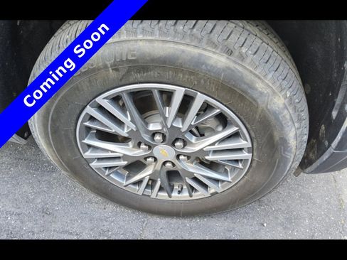 Used 2024 Chevrolet Traverse LS FWD image 14