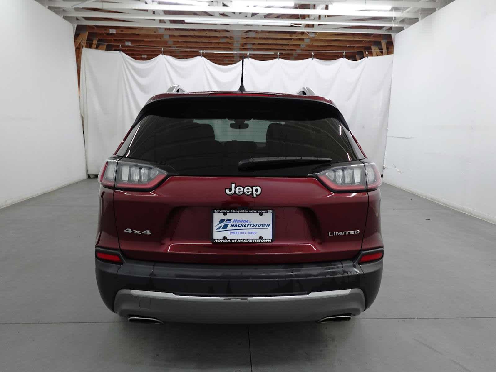 Used 2019 Jeep Cherokee Limited AWD/4WD image 6