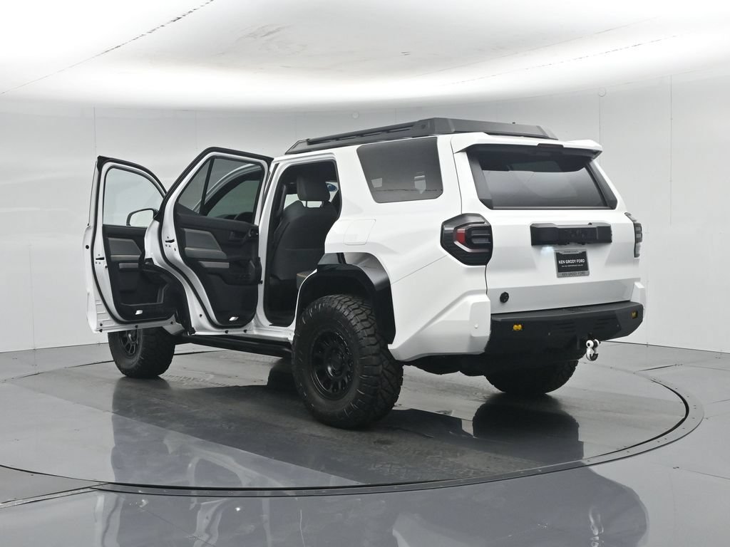 Used 2025 Toyota 4Runner Trailhunter AWD/4WD image 37