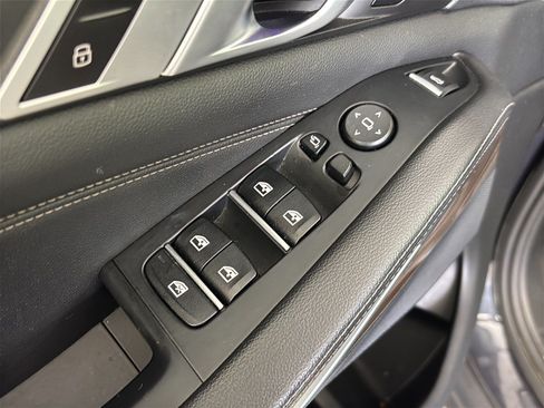 Used 2019 BMW X5 xDrive40i w/ Premium Package AWD/4WD image 15